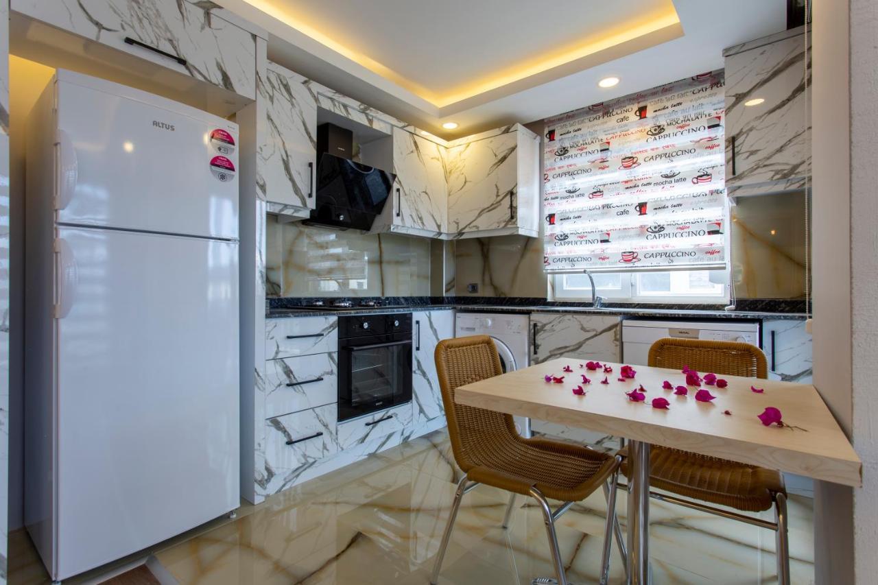 Avullar Palace Mit Pool In Daire *